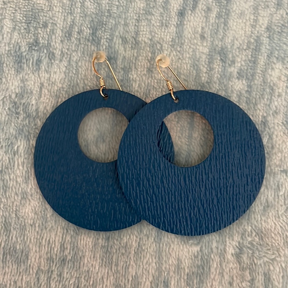 Nickel and Suede Teal Ridge Novas SM